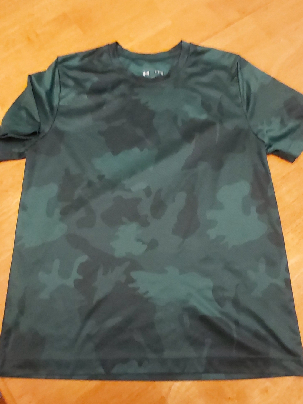 Under Armour Men's Dark Green Camo Short Sleeve Tee